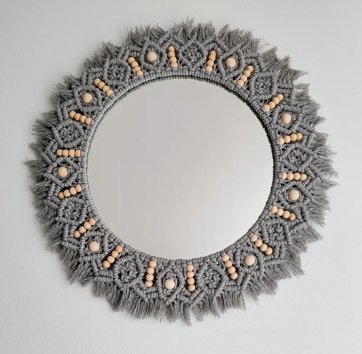Espejo de macramé gris Maku decoración artesanal Sweetlar
