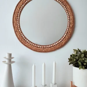 Espejo de pared Jacinto redondo en jacinto de agua y yute con bolas de madera estilo bohemio Sweetlar